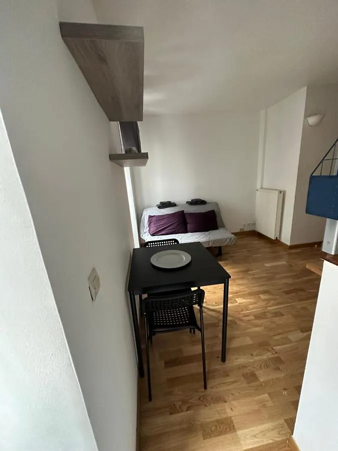 Champs Elysees Apartment 2C Paris France